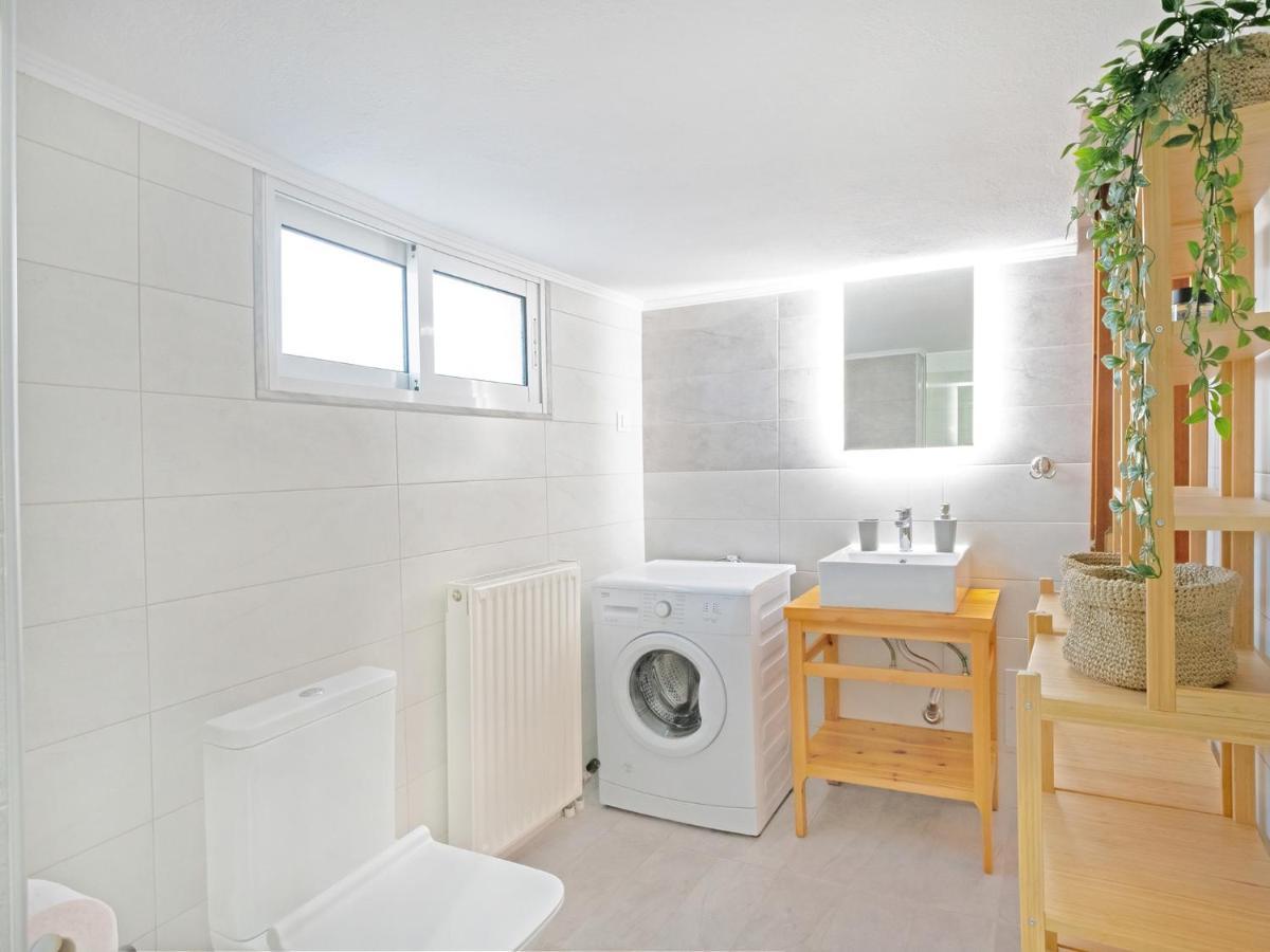 Omalia Apartment Прінос Екстер'єр фото