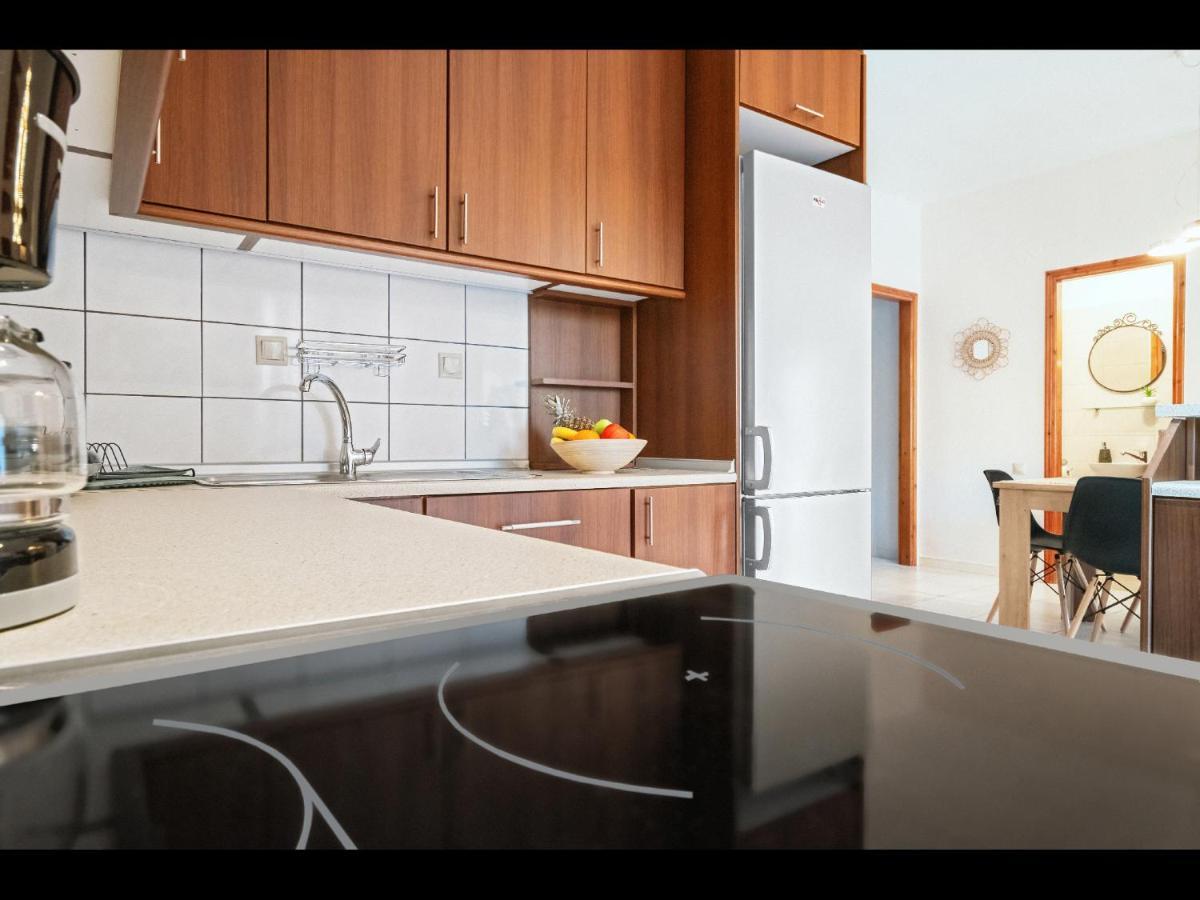Omalia Apartment Прінос Екстер'єр фото